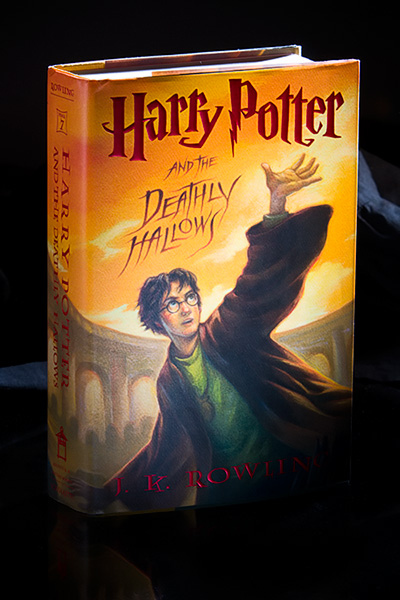 Harry Potter and the Deathly Hallows, Book 7, by J.K. Rowling, Image © 2007 Paul Omernik